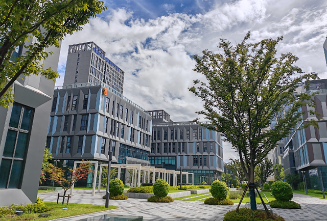 白银工业地产投资新蓝海——新能源产业园区崛起